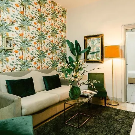 Apartment Mega Random By Dimorra Neapel